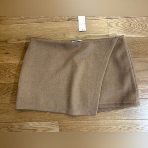 Abercrombie & Fitch camel wrap skort
